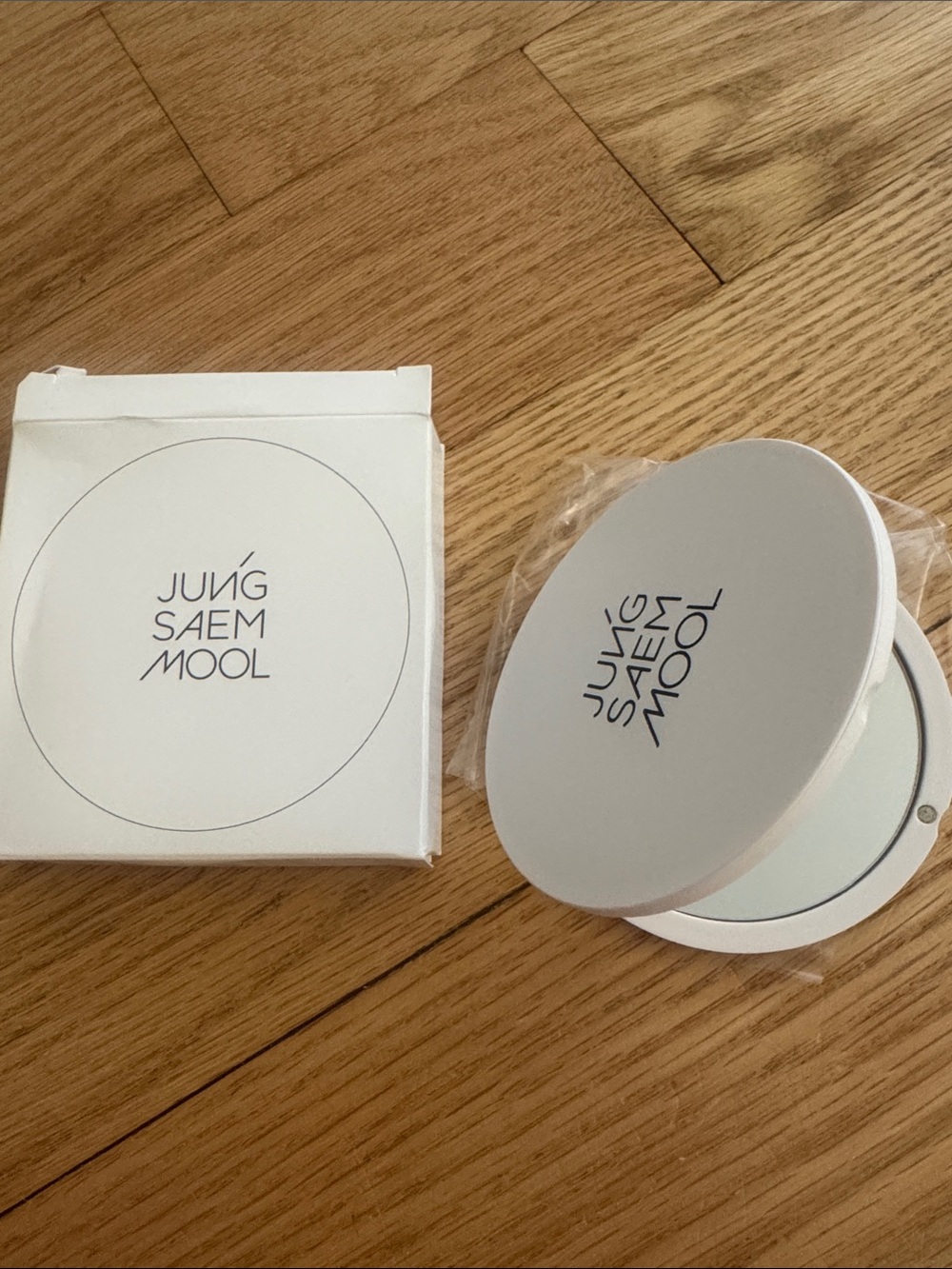 White Compact Mirror - Portable Makeup Mirror